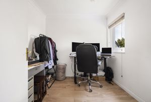 Photo 11- click for photo gallery